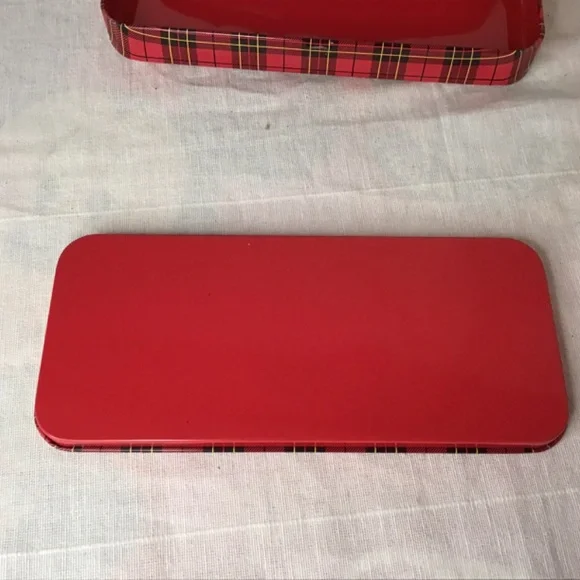 VTG Rare 1976-2003 Sambrio Hello Kitty Scottie Dog Red Plaid Metal Box, w/ Tray.